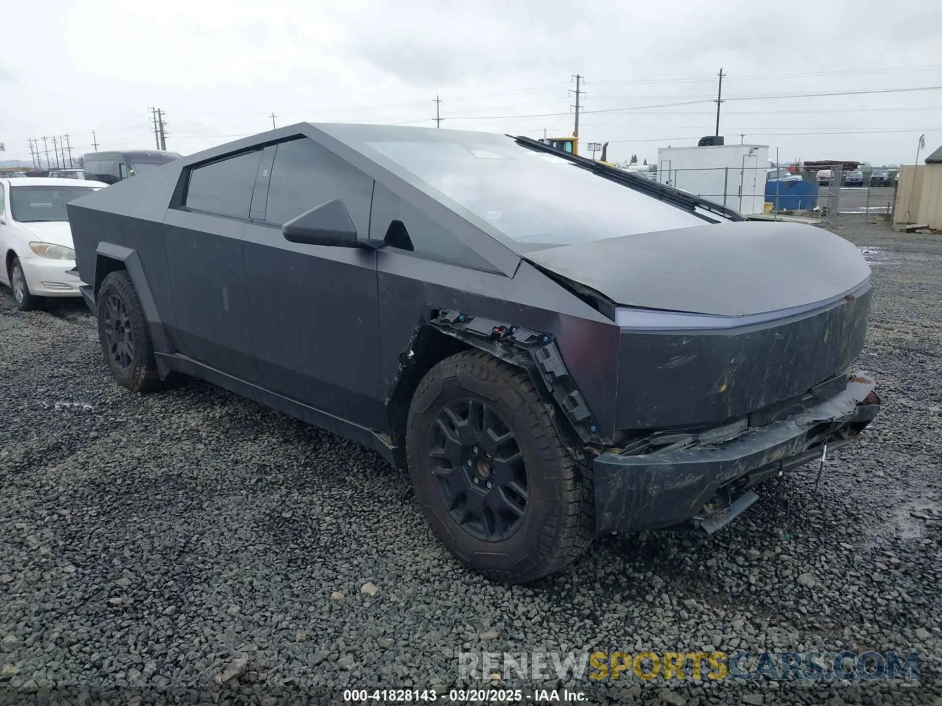 1 Photograph of a damaged car 7G2CEHED0RA043898 TESLA CYBERTRUCK 2024