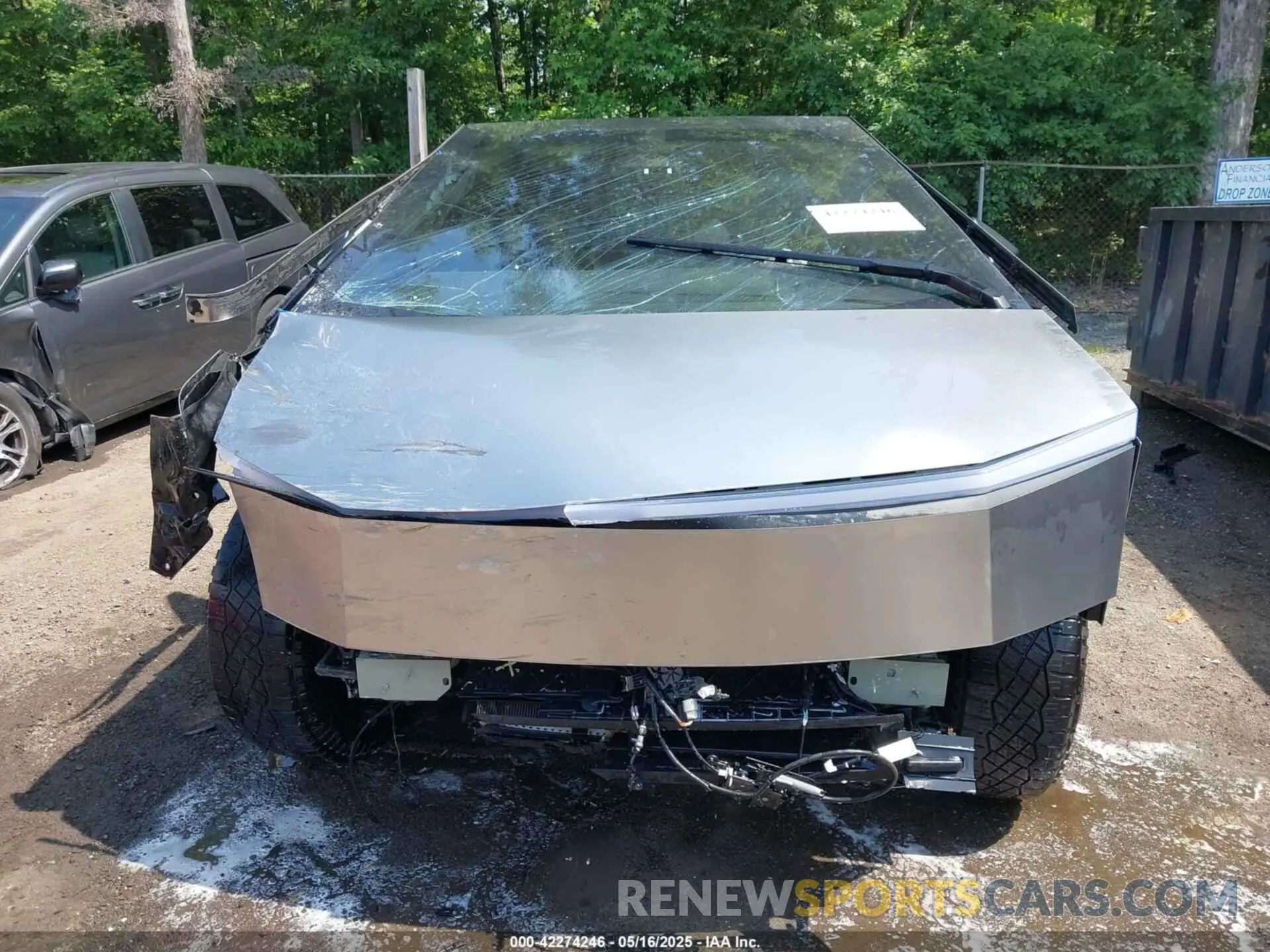 12 Photograph of a damaged car 7G2CEHED1RA008660 TESLA CYBERTRUCK 2024