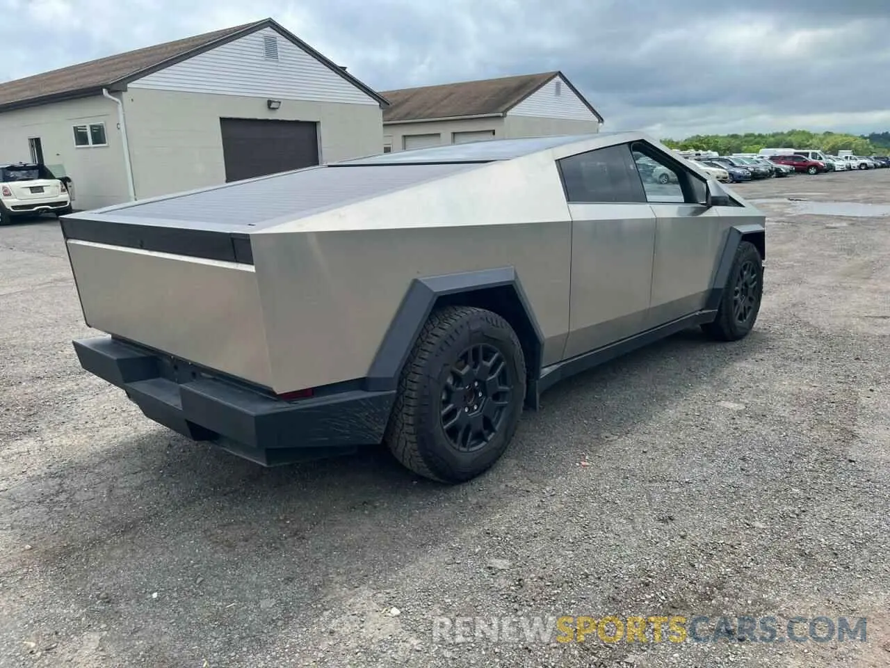 3 Photograph of a damaged car 7G2CEHED1RA016631 TESLA CYBERTRUCK 2024
