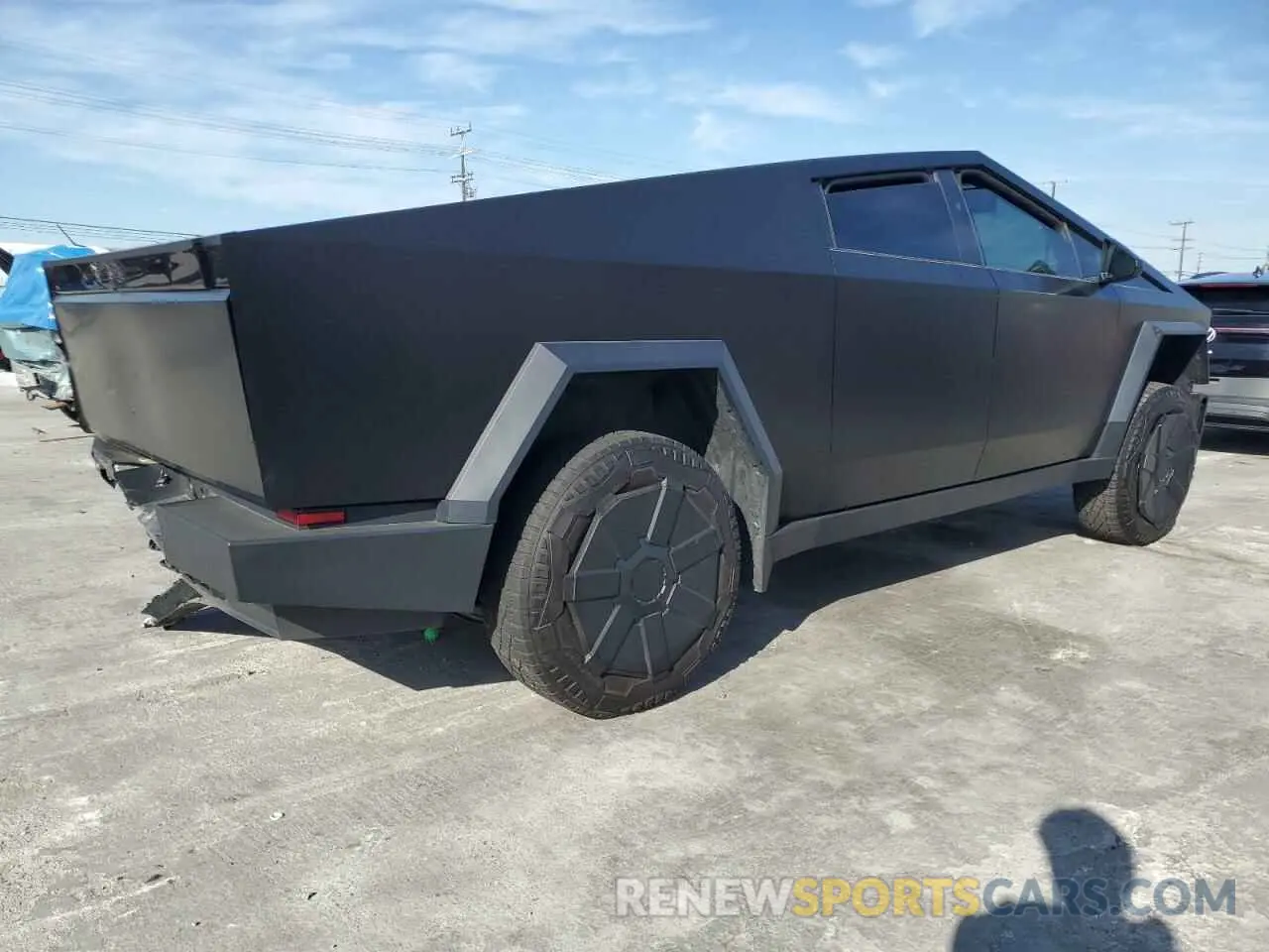 3 Photograph of a damaged car 7G2CEHED1RA050360 TESLA CYBERTRUCK 2024
