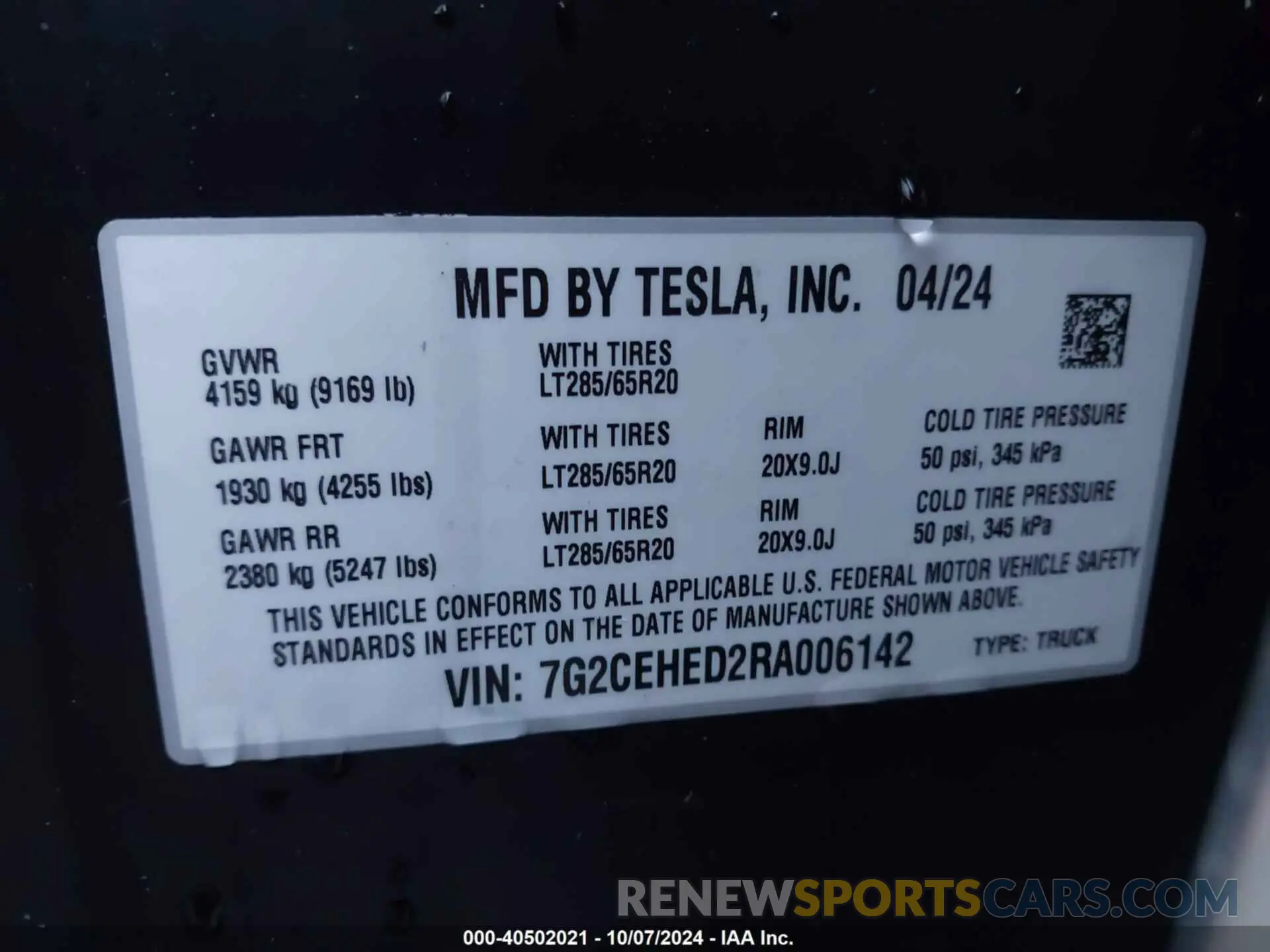 9 Photograph of a damaged car 7G2CEHED2RA006142 TESLA CYBERTRUCK 2024