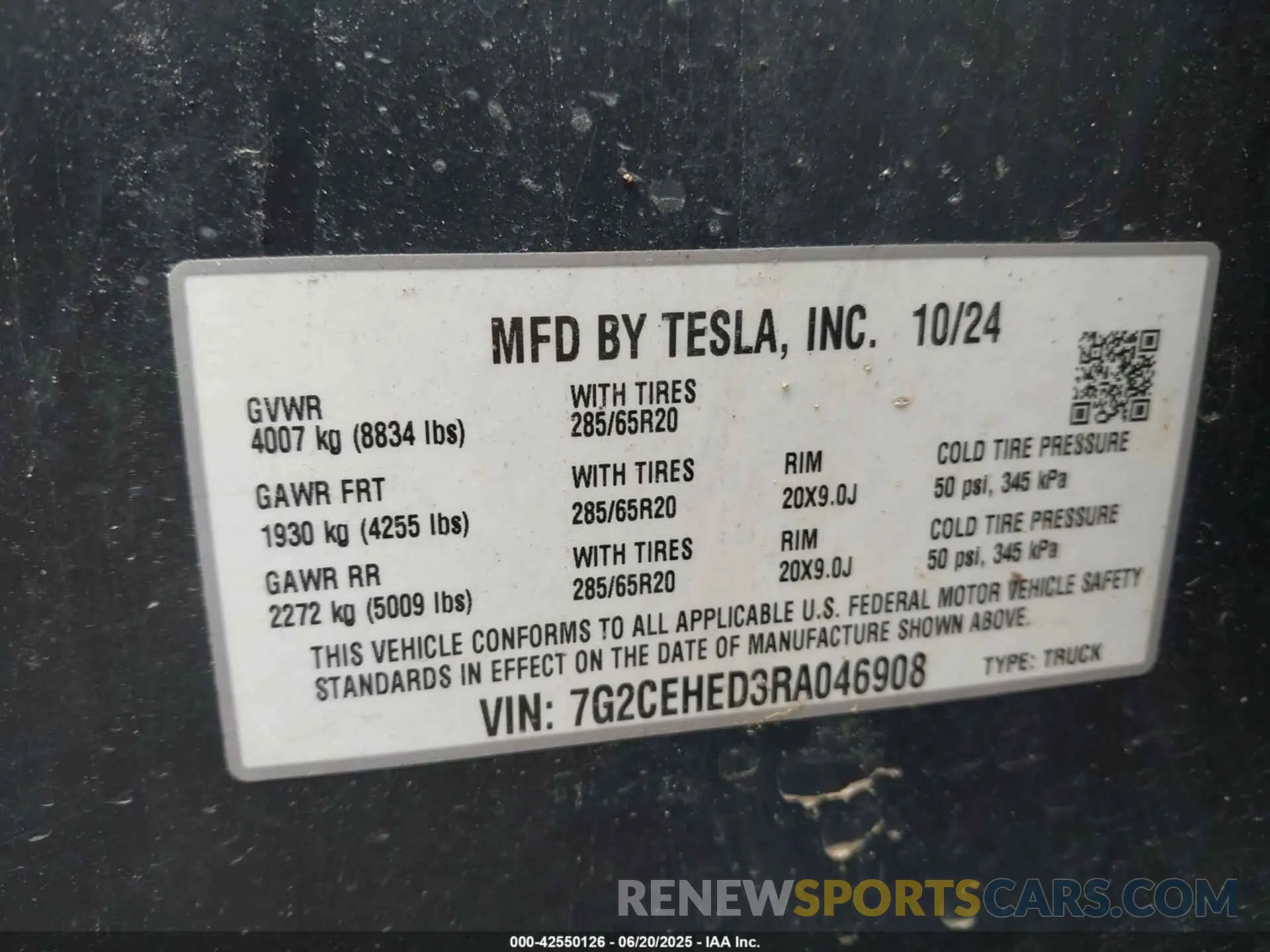 9 Photograph of a damaged car 7G2CEHED3RA046908 TESLA CYBERTRUCK 2024