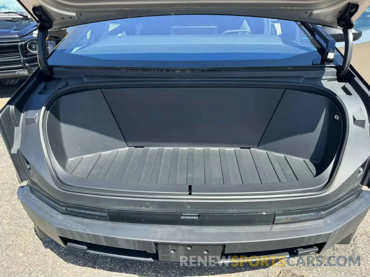 6 Photograph of a damaged car 7G2CEHED4RA007048 TESLA CYBERTRUCK 2024