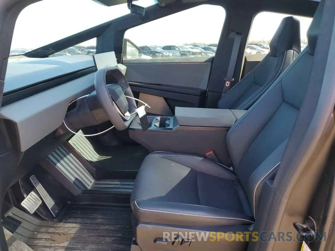 7 Photograph of a damaged car 7G2CEHED4RA022794 TESLA CYBERTRUCK 2024
