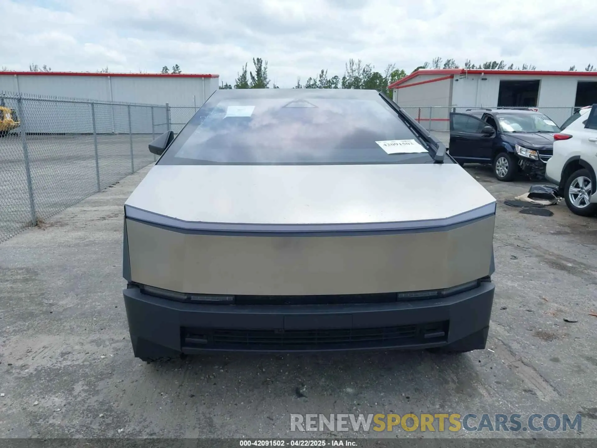 11 Photograph of a damaged car 7G2CEHED5RA001548 TESLA CYBERTRUCK 2024