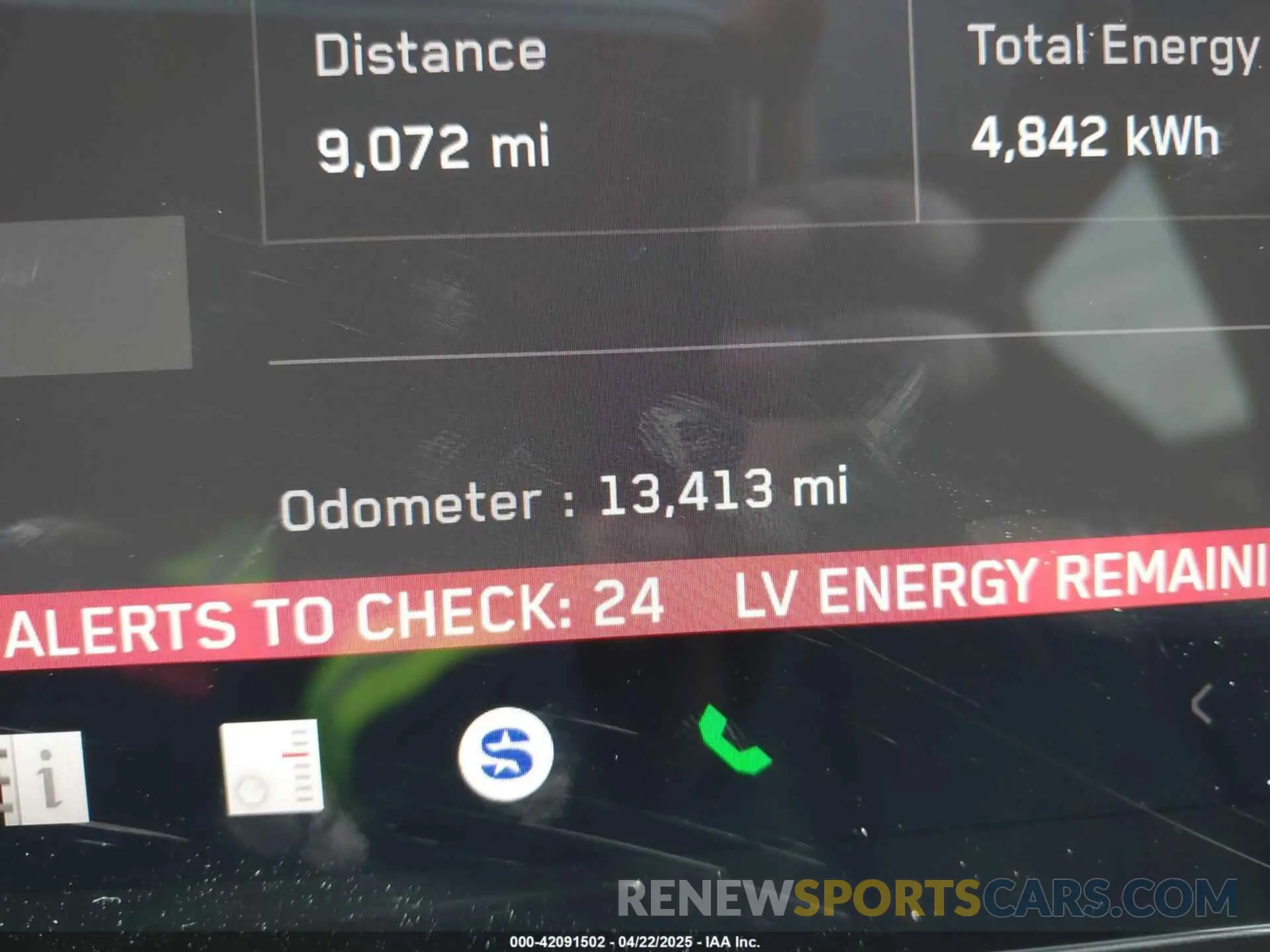 14 Photograph of a damaged car 7G2CEHED5RA001548 TESLA CYBERTRUCK 2024