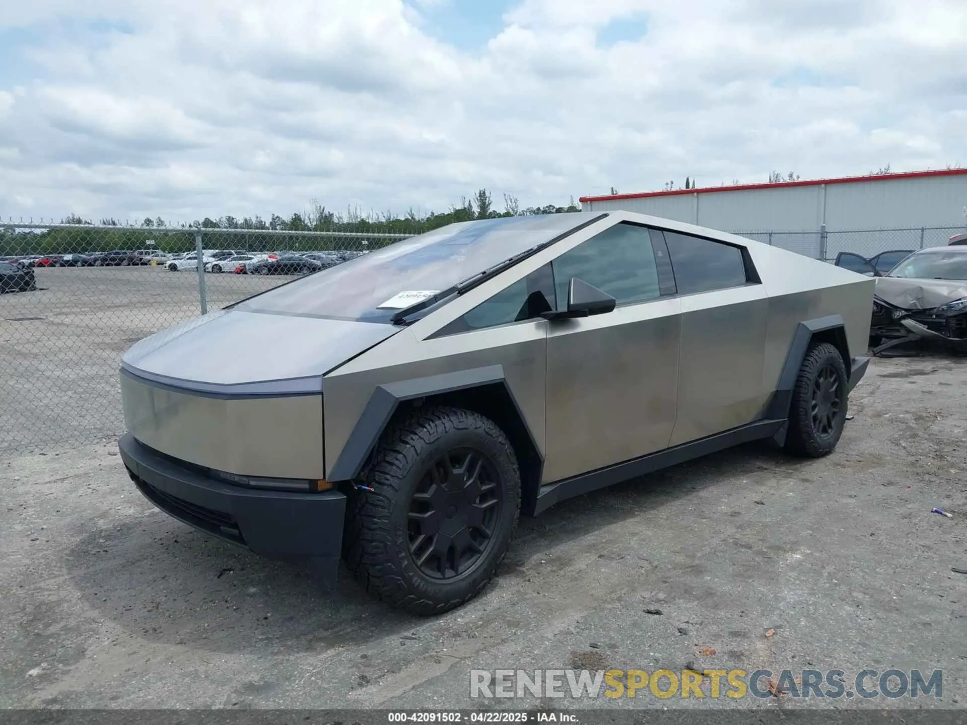 2 Photograph of a damaged car 7G2CEHED5RA001548 TESLA CYBERTRUCK 2024