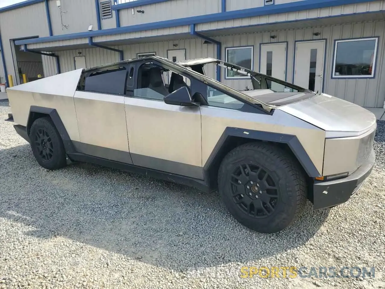4 Photograph of a damaged car 7G2CEHED5RA004045 TESLA CYBERTRUCK 2024