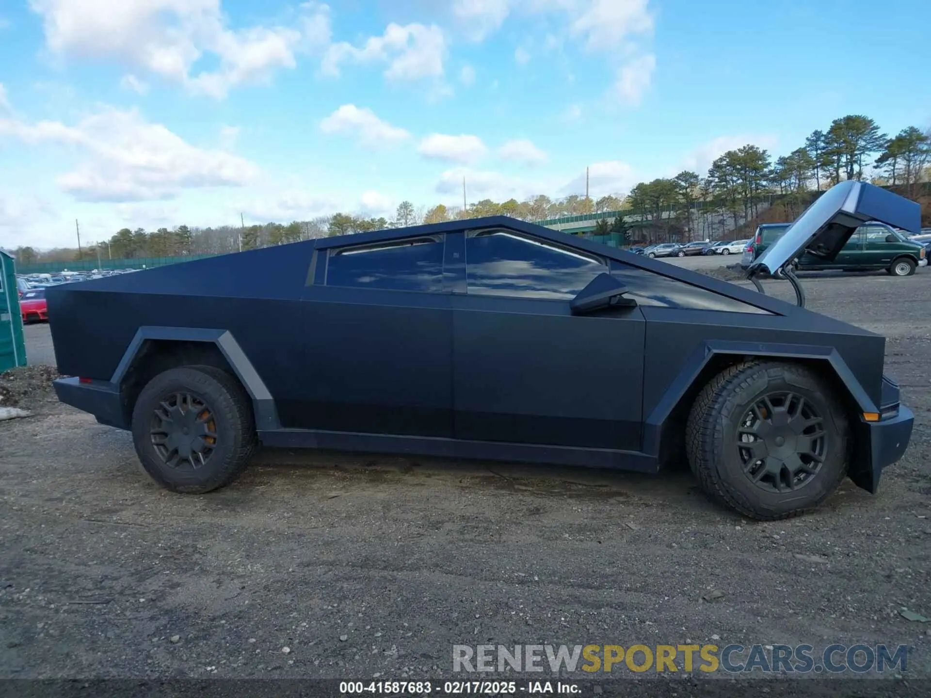 12 Photograph of a damaged car 7G2CEHED5RA015790 TESLA CYBERTRUCK 2024