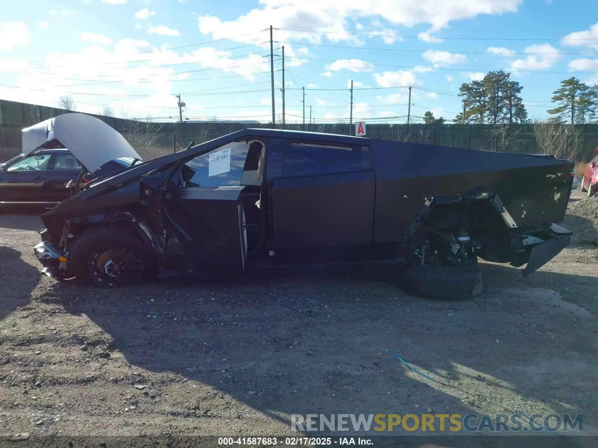 13 Photograph of a damaged car 7G2CEHED5RA015790 TESLA CYBERTRUCK 2024
