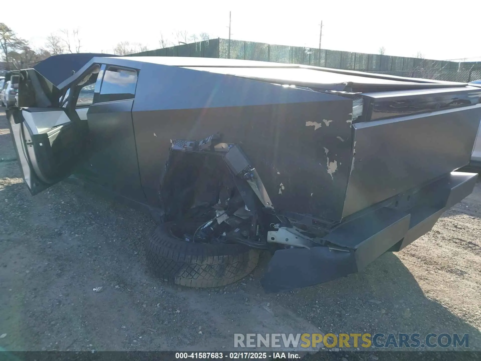 3 Photograph of a damaged car 7G2CEHED5RA015790 TESLA CYBERTRUCK 2024