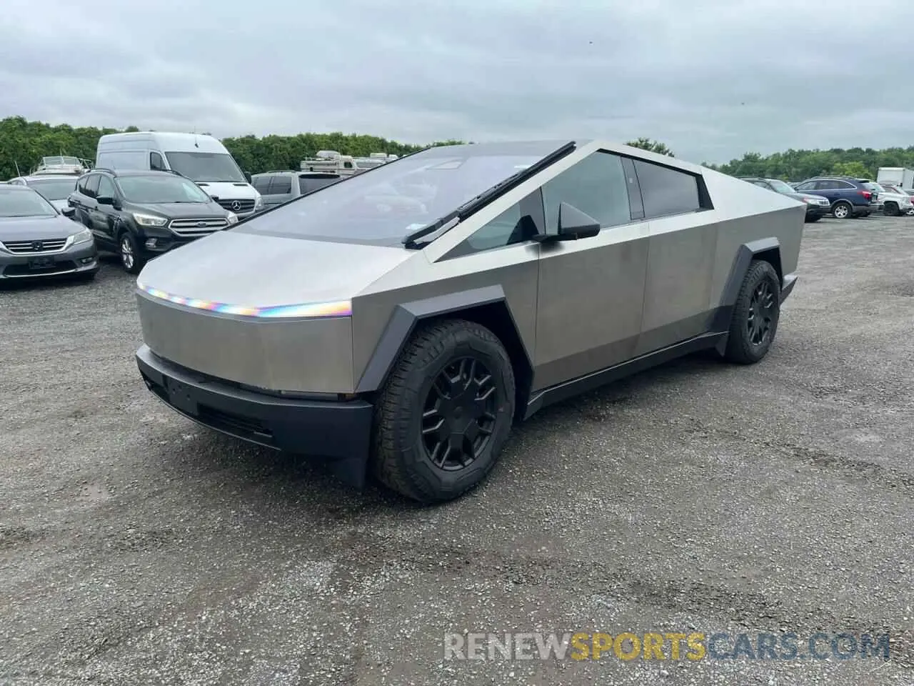 1 Photograph of a damaged car 7G2CEHED5RA016390 TESLA CYBERTRUCK 2024