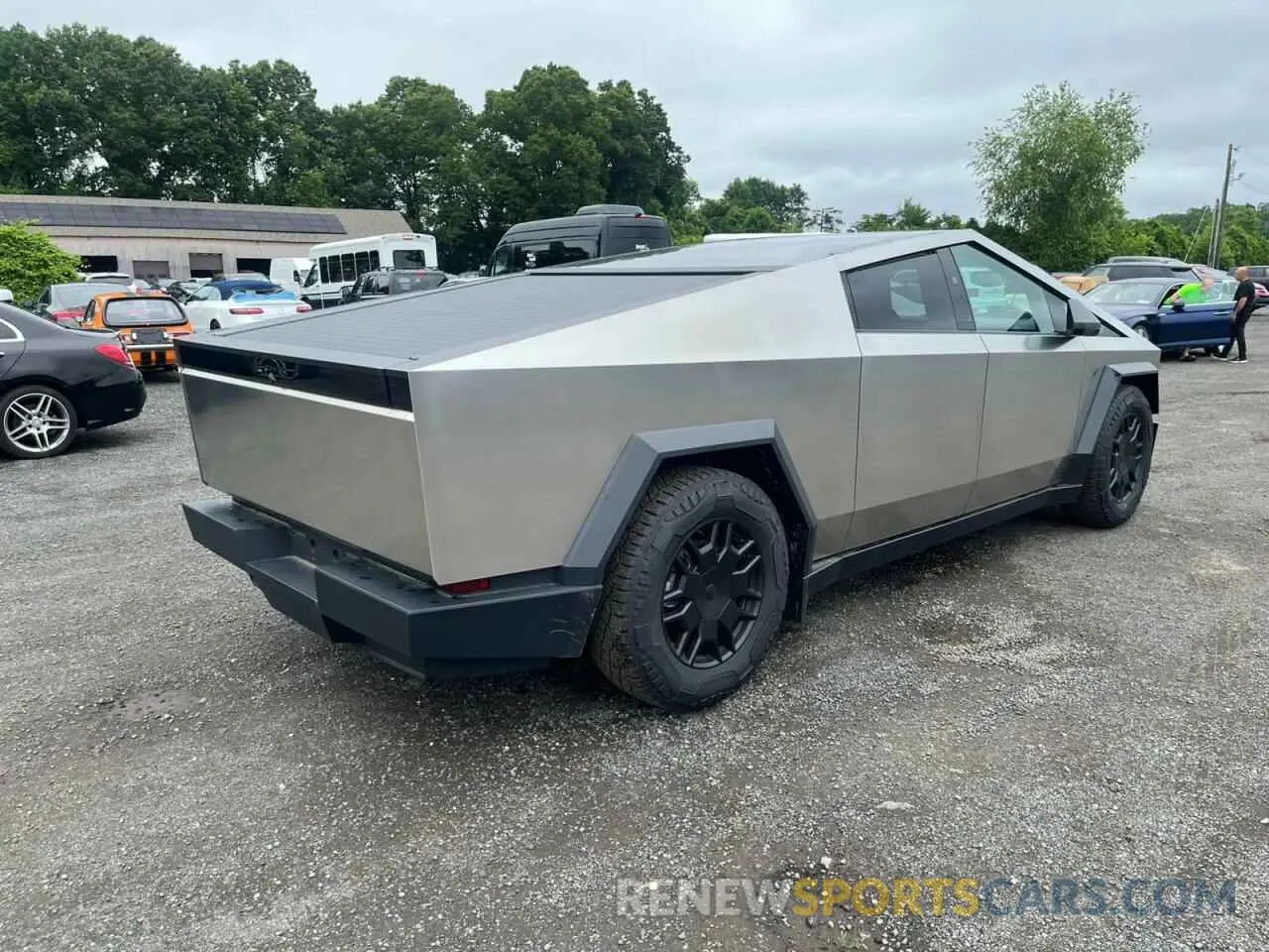 3 Photograph of a damaged car 7G2CEHED5RA016390 TESLA CYBERTRUCK 2024