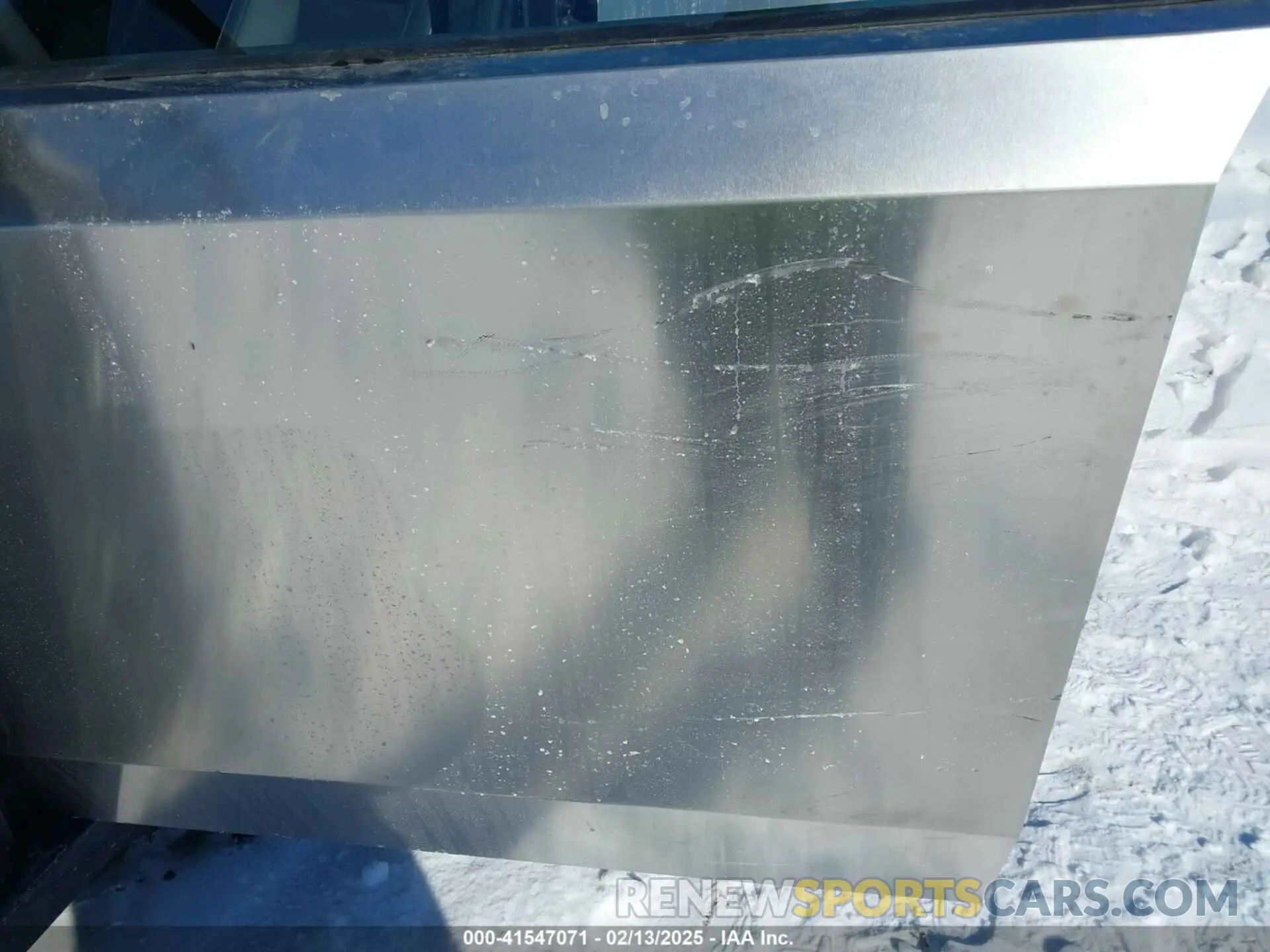 20 Photograph of a damaged car 7G2CEHED5RA033304 TESLA CYBERTRUCK 2024
