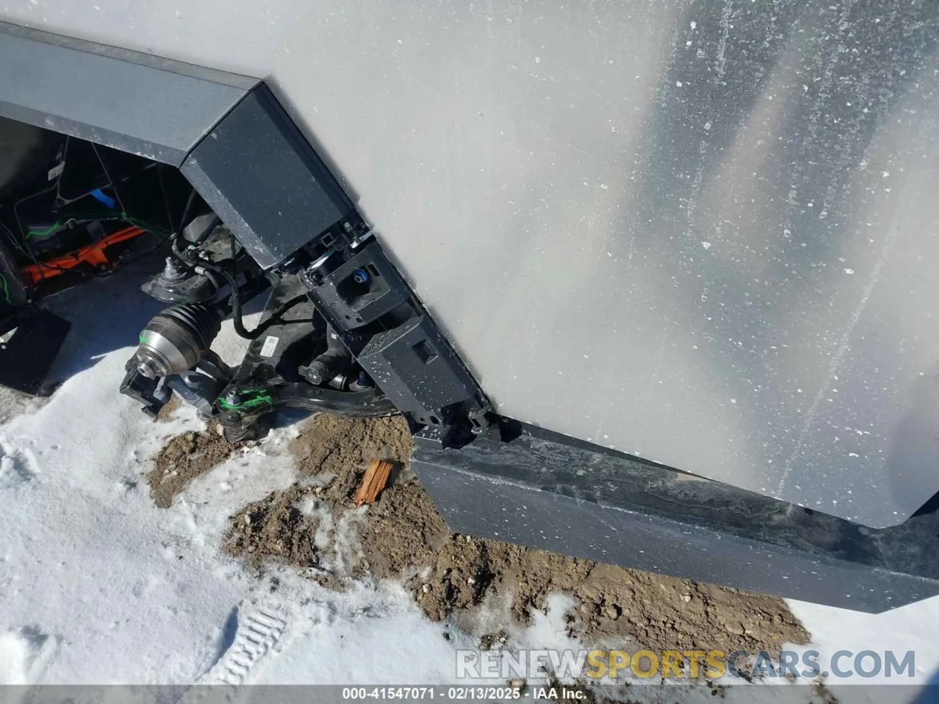 21 Photograph of a damaged car 7G2CEHED5RA033304 TESLA CYBERTRUCK 2024