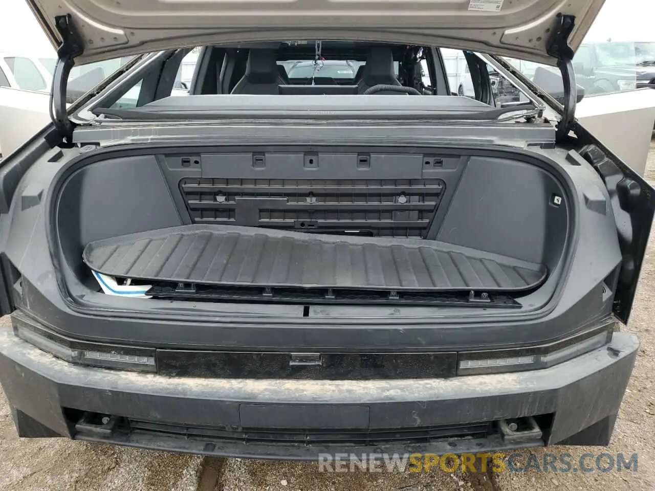 11 Photograph of a damaged car 7G2CEHED5RA050278 TESLA CYBERTRUCK 2024