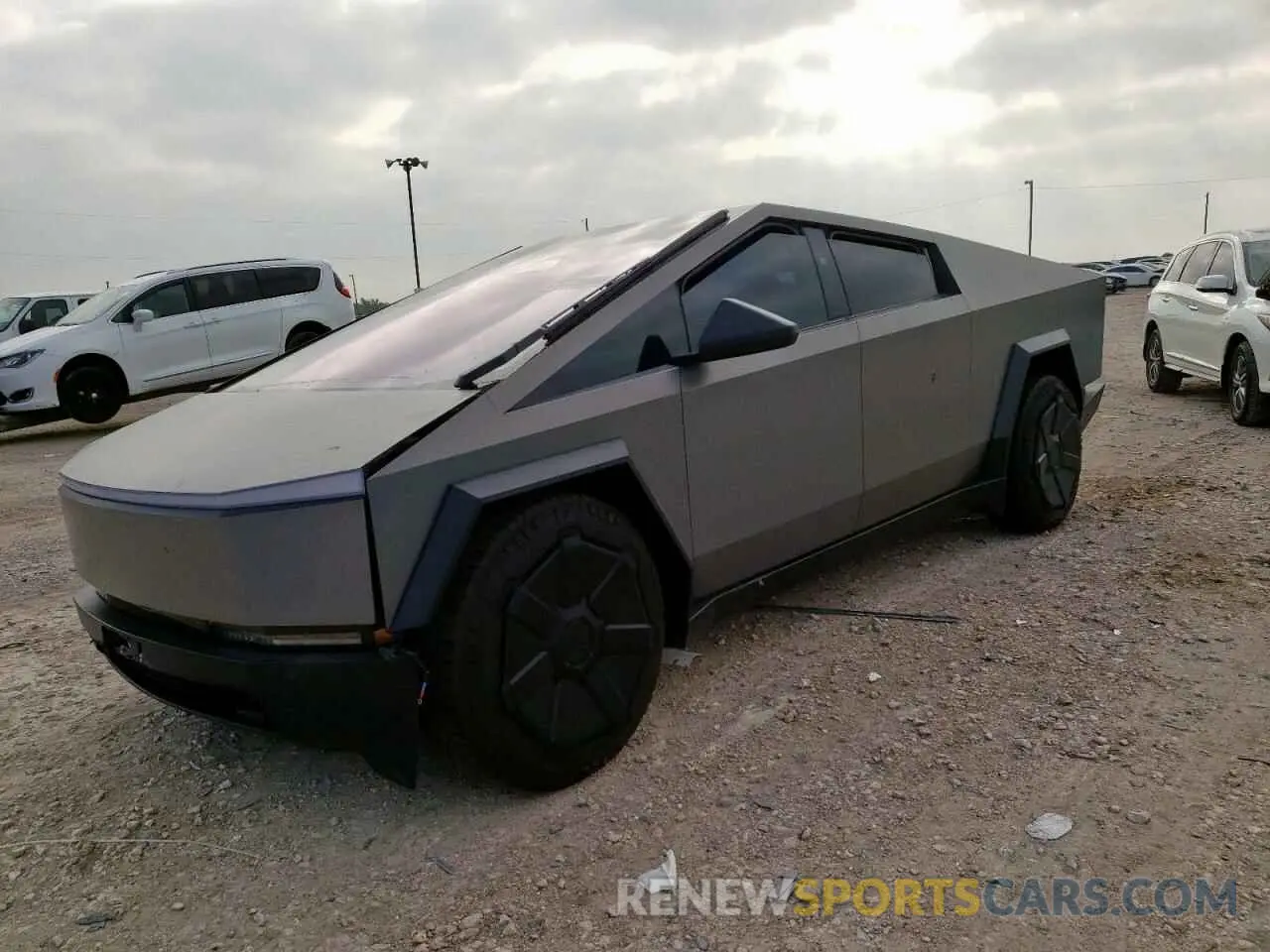 1 Photograph of a damaged car 7G2CEHED6RA001607 TESLA CYBERTRUCK 2024