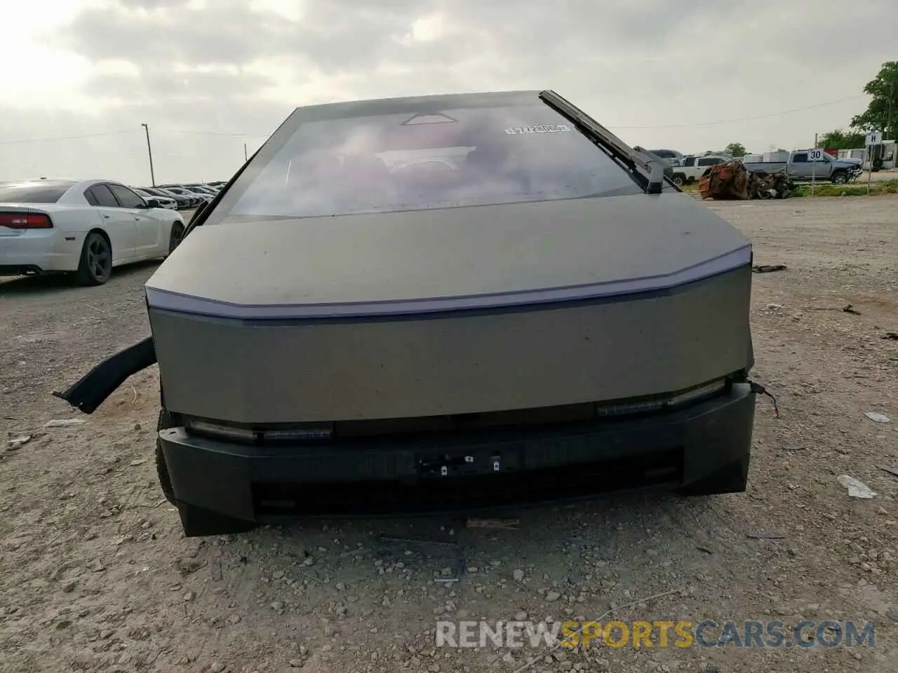 5 Photograph of a damaged car 7G2CEHED6RA001607 TESLA CYBERTRUCK 2024