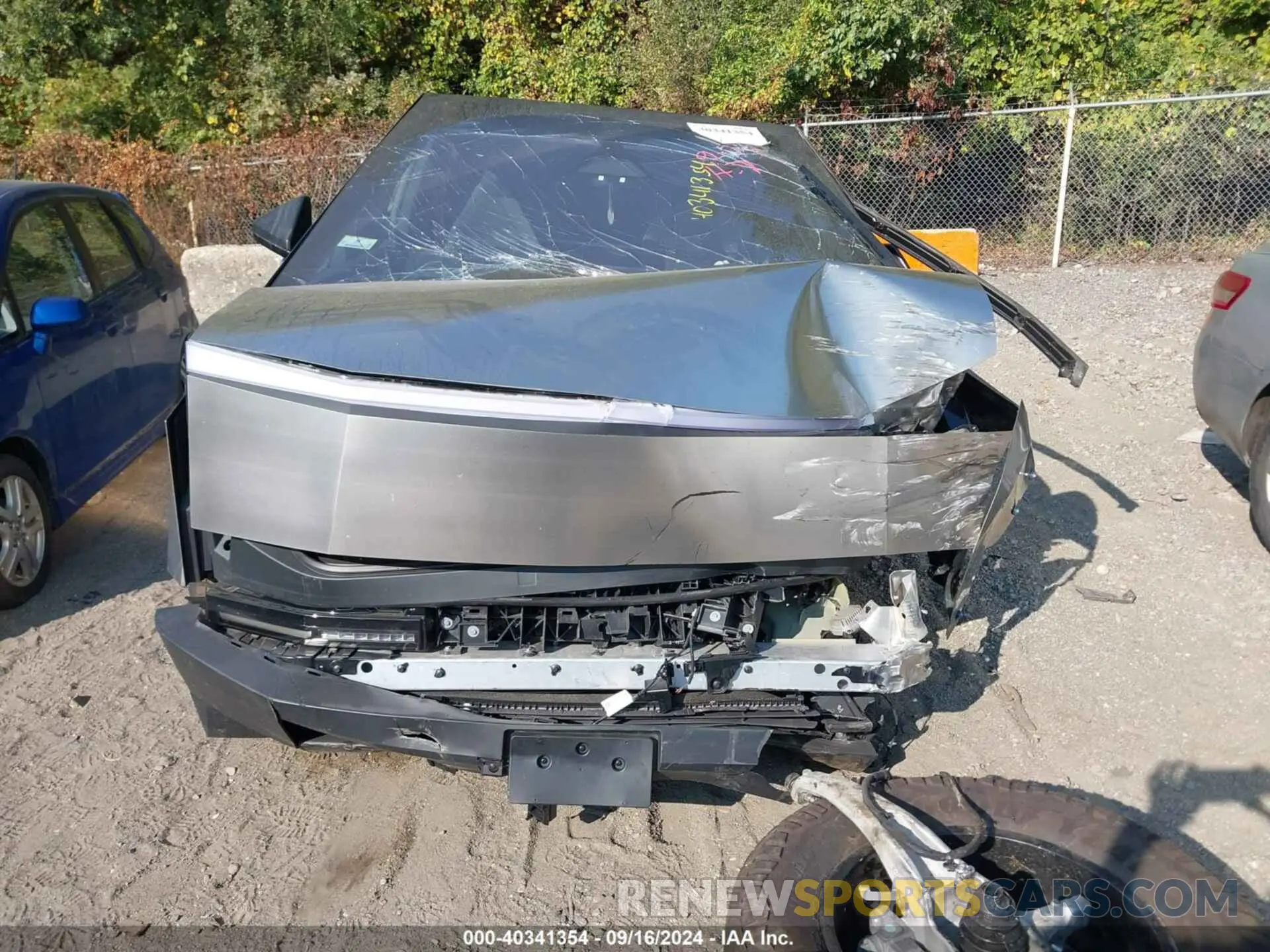 13 Photograph of a damaged car 7G2CEHED6RA005124 TESLA CYBERTRUCK 2024
