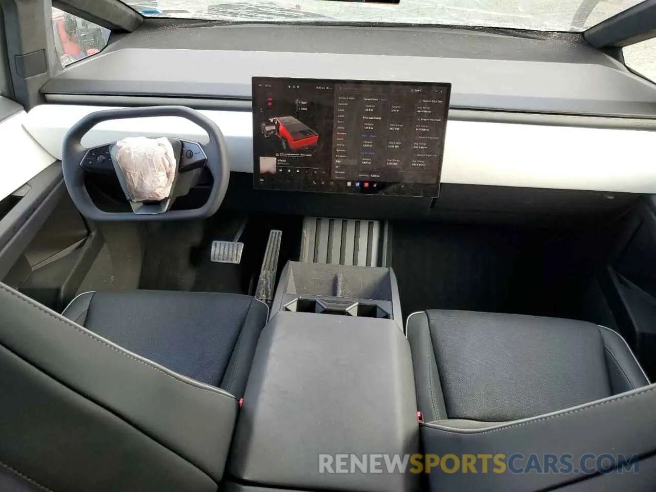 8 Photograph of a damaged car 7G2CEHED7RA020473 TESLA CYBERTRUCK 2024