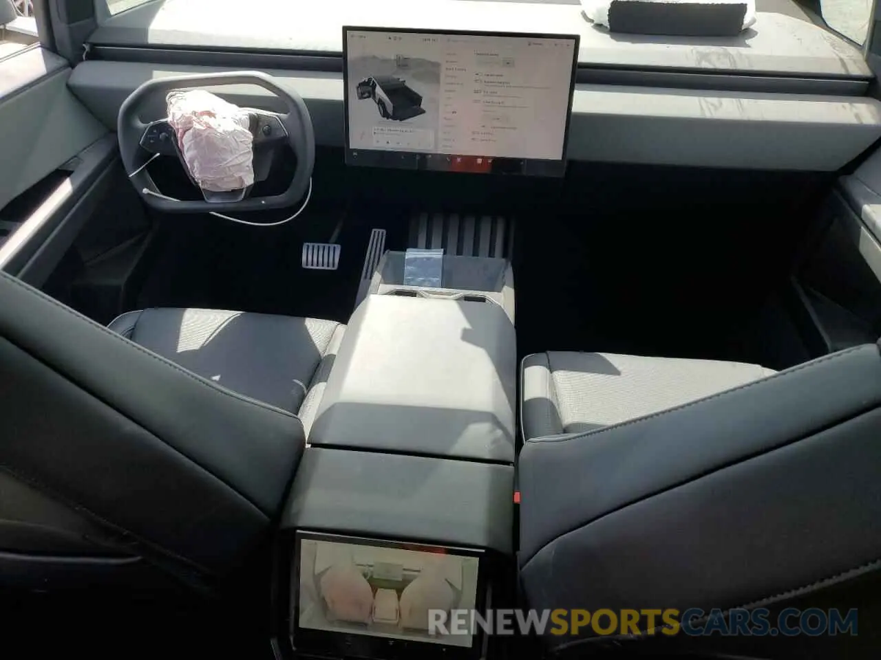 8 Photograph of a damaged car 7G2CEHED7RA035023 TESLA CYBERTRUCK 2024