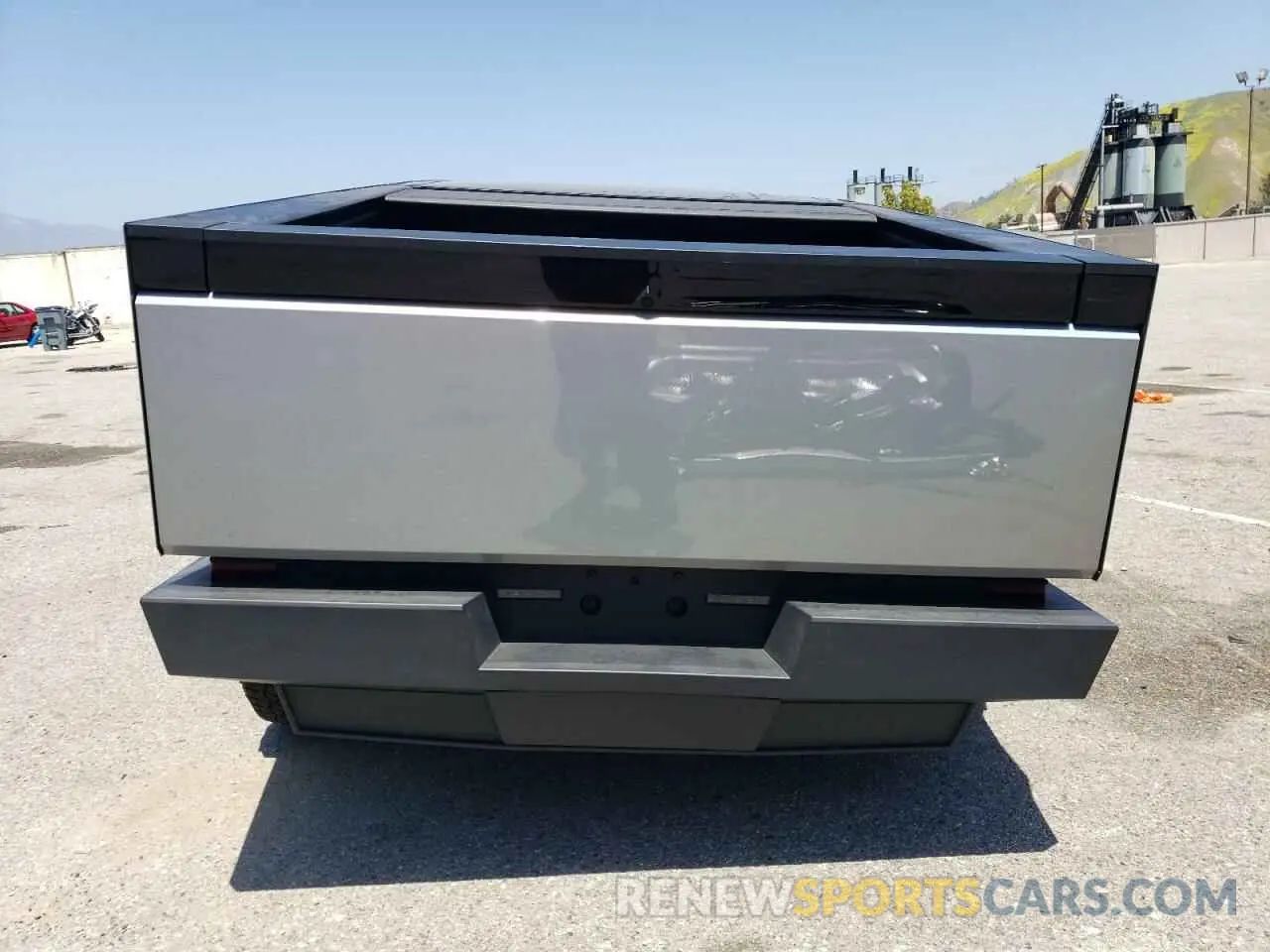 6 Photograph of a damaged car 7G2CEHED7RA039024 TESLA CYBERTRUCK 2024