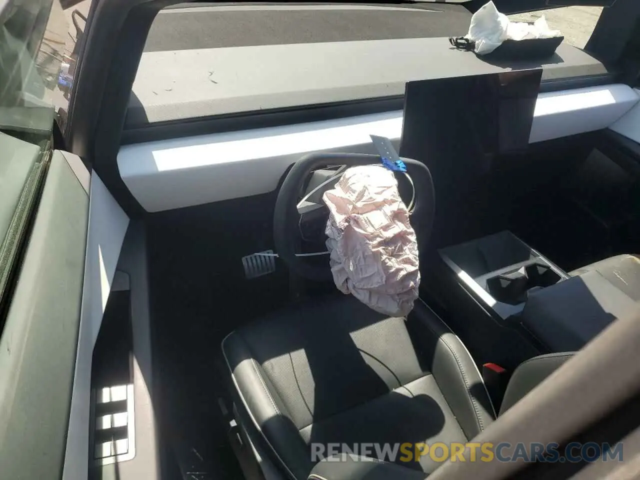 8 Photograph of a damaged car 7G2CEHED8RA012141 TESLA CYBERTRUCK 2024