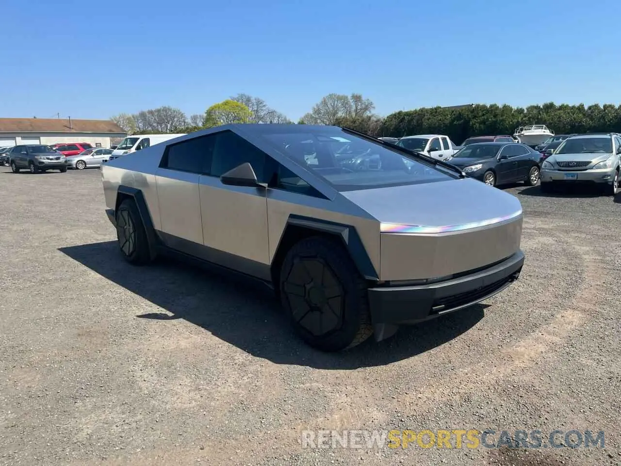 4 Photograph of a damaged car 7G2CEHED8RA017372 TESLA CYBERTRUCK 2024