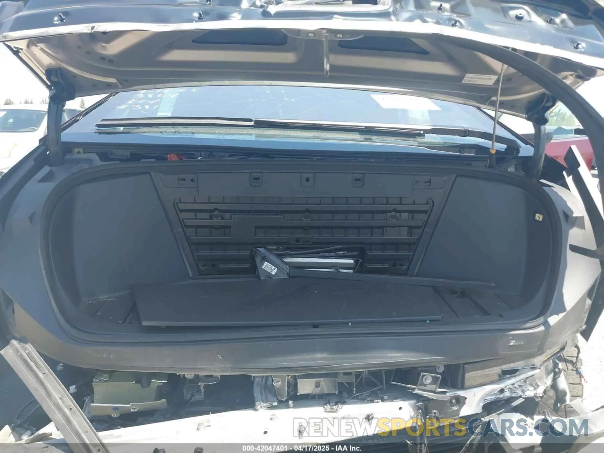 10 Photograph of a damaged car 7G2CEHED9RA013864 TESLA CYBERTRUCK 2024
