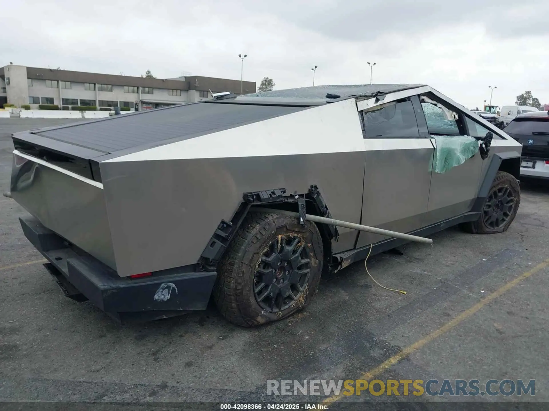 4 Photograph of a damaged car 7G2CEHED9RA017042 TESLA CYBERTRUCK 2024