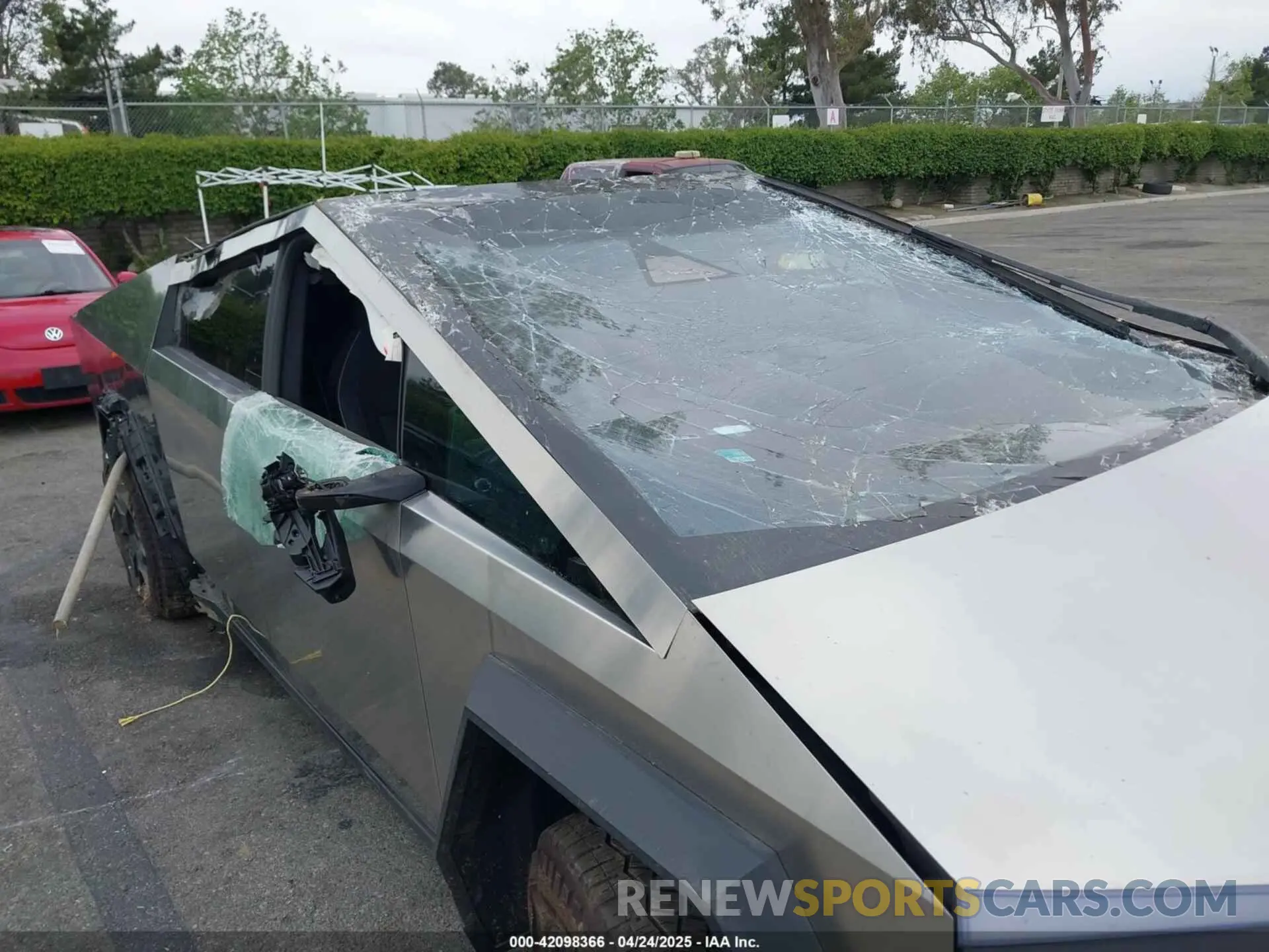 6 Photograph of a damaged car 7G2CEHED9RA017042 TESLA CYBERTRUCK 2024
