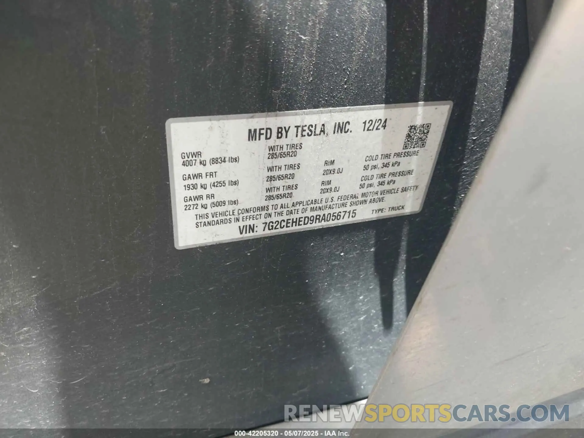 9 Photograph of a damaged car 7G2CEHED9RA056715 TESLA CYBERTRUCK 2024
