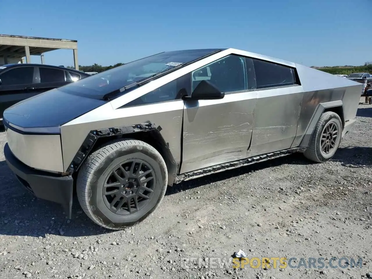 1 Photograph of a damaged car 7G2CEHEDXRA051815 TESLA CYBERTRUCK 2024