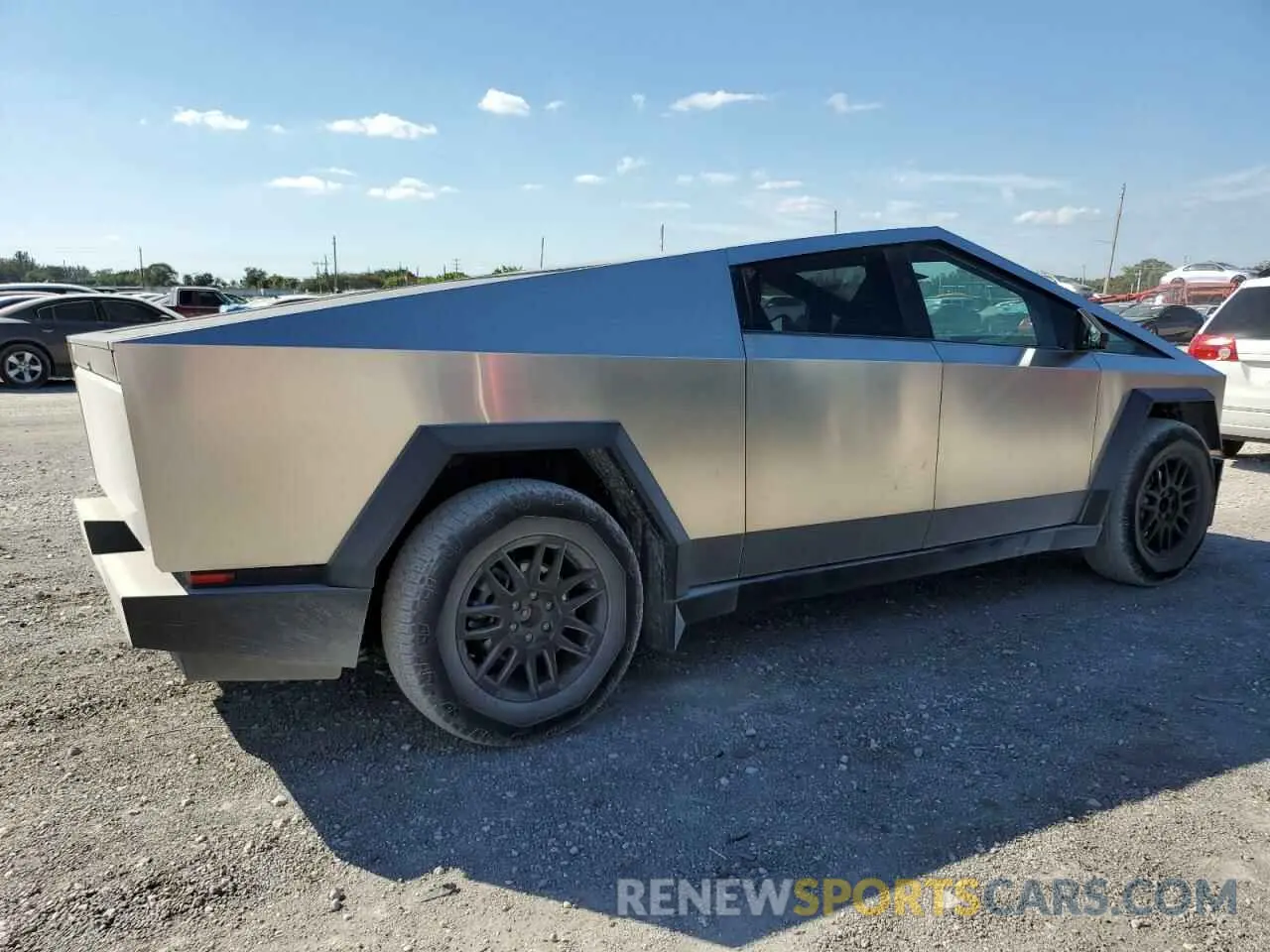 3 Photograph of a damaged car 7G2CEHEDXRA051815 TESLA CYBERTRUCK 2024