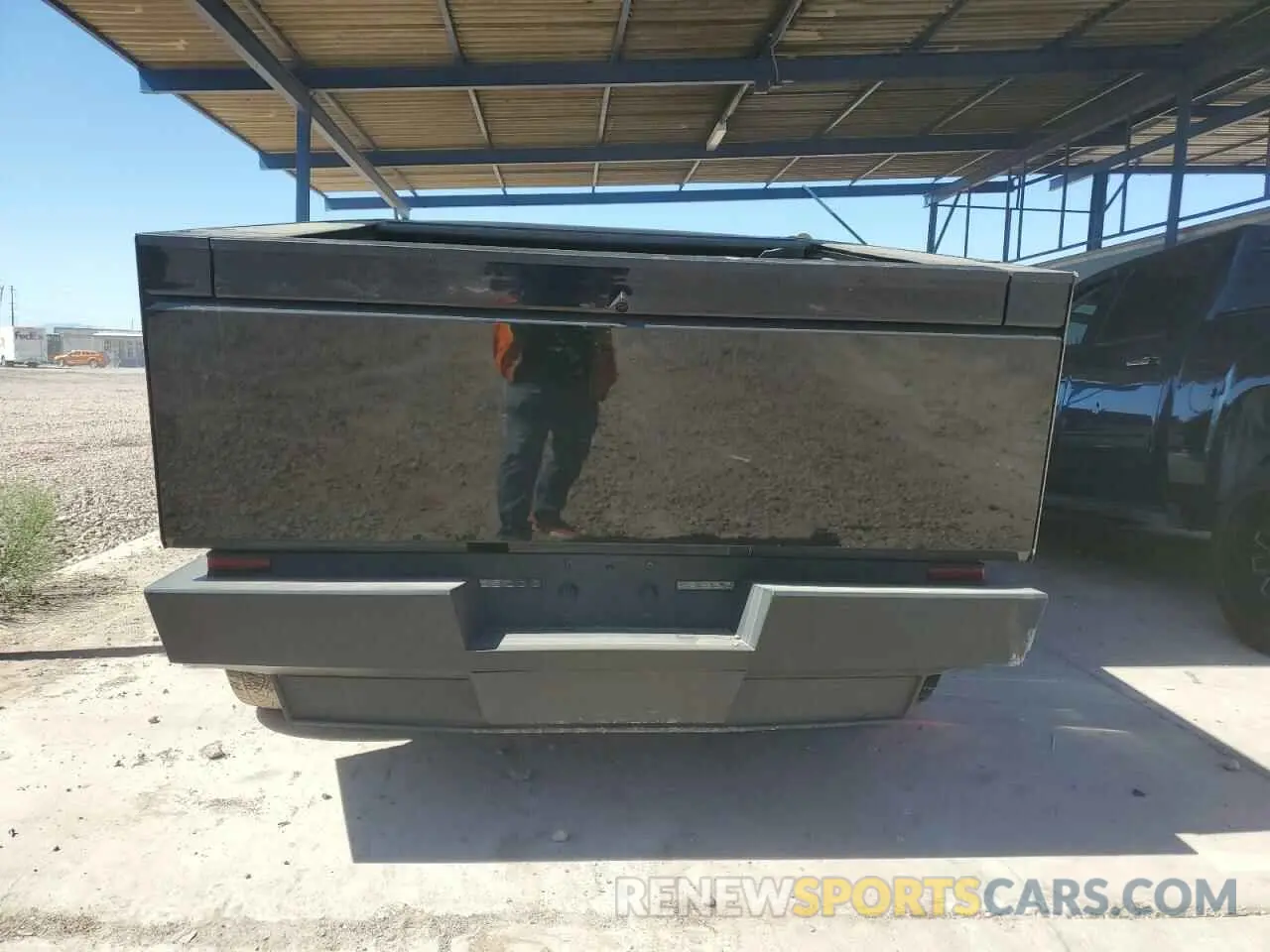 6 Photograph of a damaged car 7G2CEHEE0RA030822 TESLA CYBERTRUCK 2024