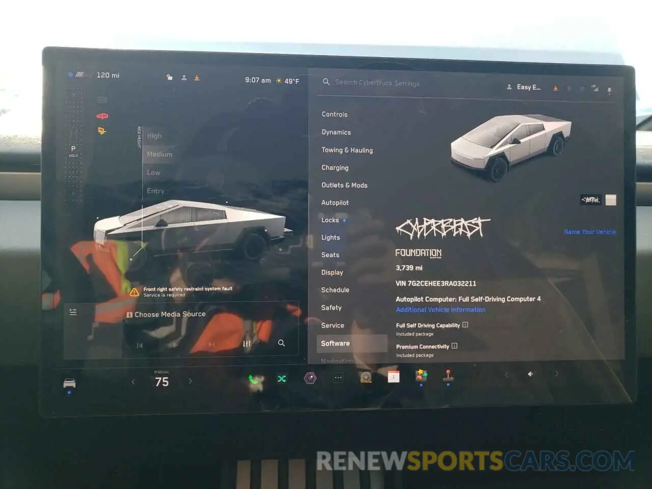 9 Photograph of a damaged car 7G2CEHEE3RA032211 TESLA CYBERTRUCK 2024