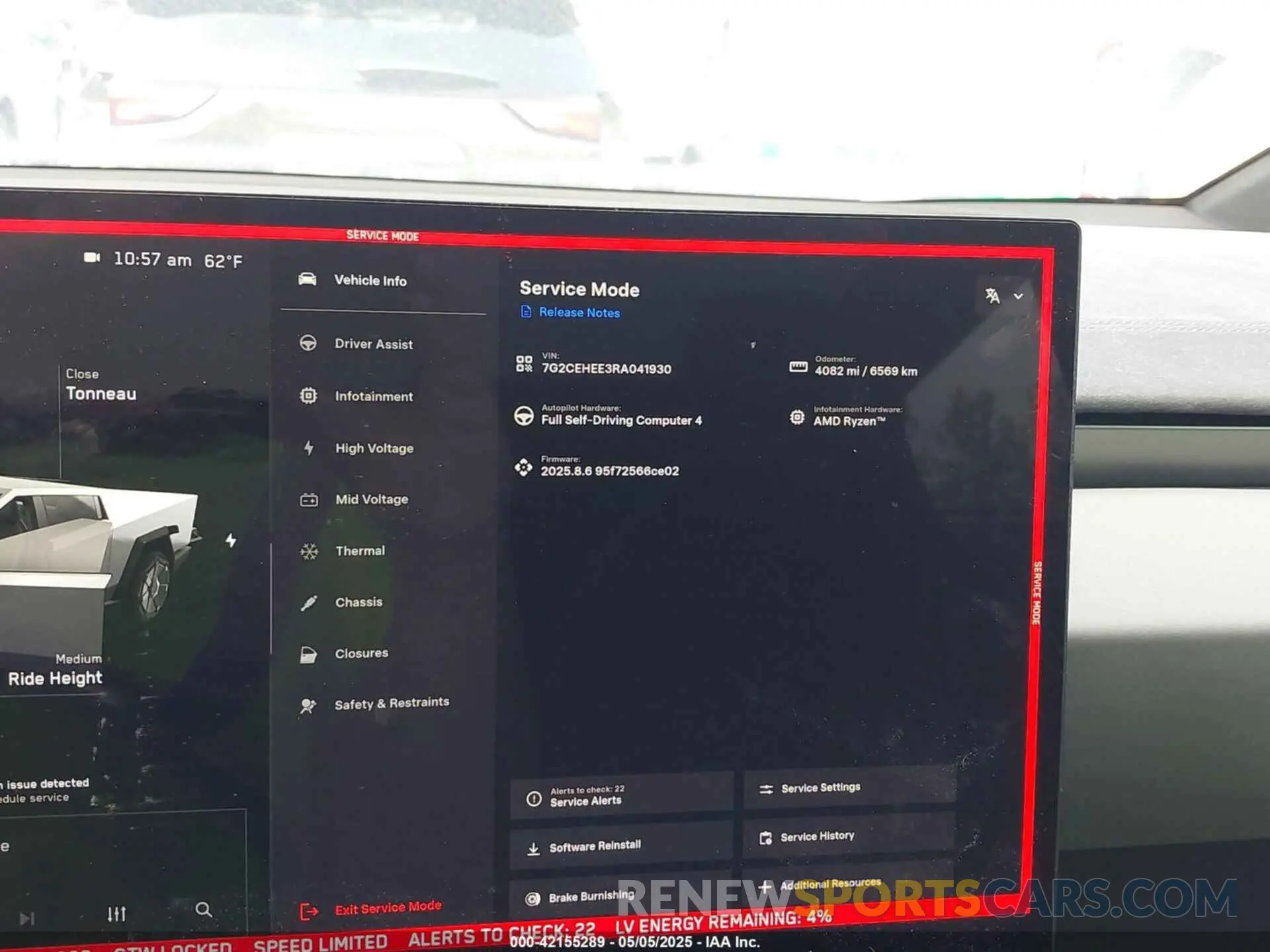 7 Photograph of a damaged car 7G2CEHEE3RA041930 TESLA CYBERTRUCK 2024