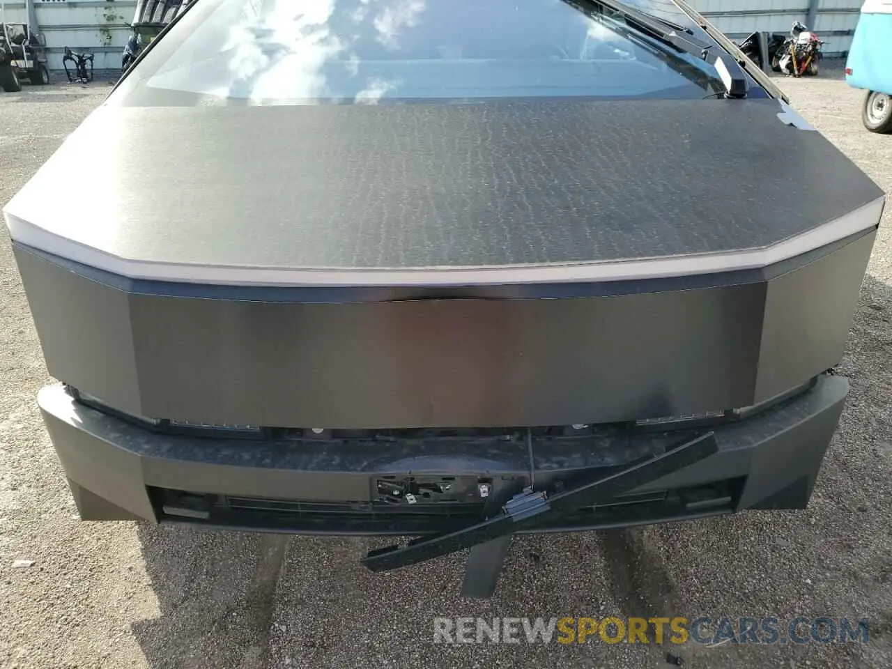 12 Photograph of a damaged car 7G2CEHEE5RA000103 TESLA CYBERTRUCK 2024