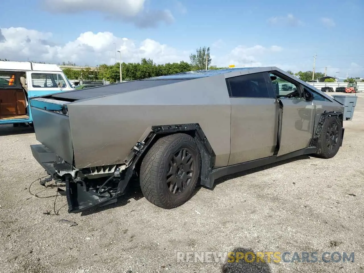 3 Photograph of a damaged car 7G2CEHEE5RA000103 TESLA CYBERTRUCK 2024