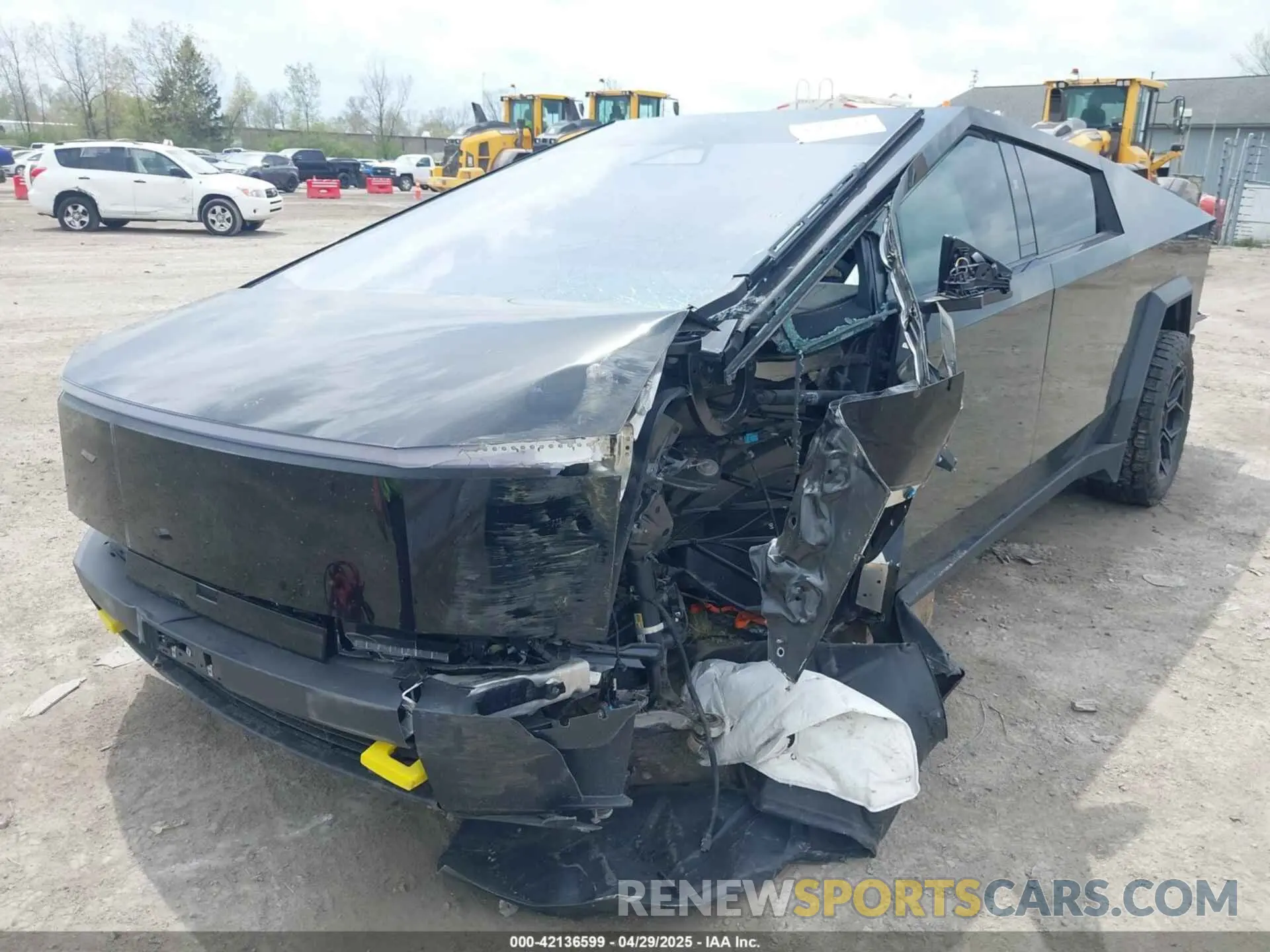 6 Photograph of a damaged car 7G2CEHEE5RA037782 TESLA CYBERTRUCK 2024