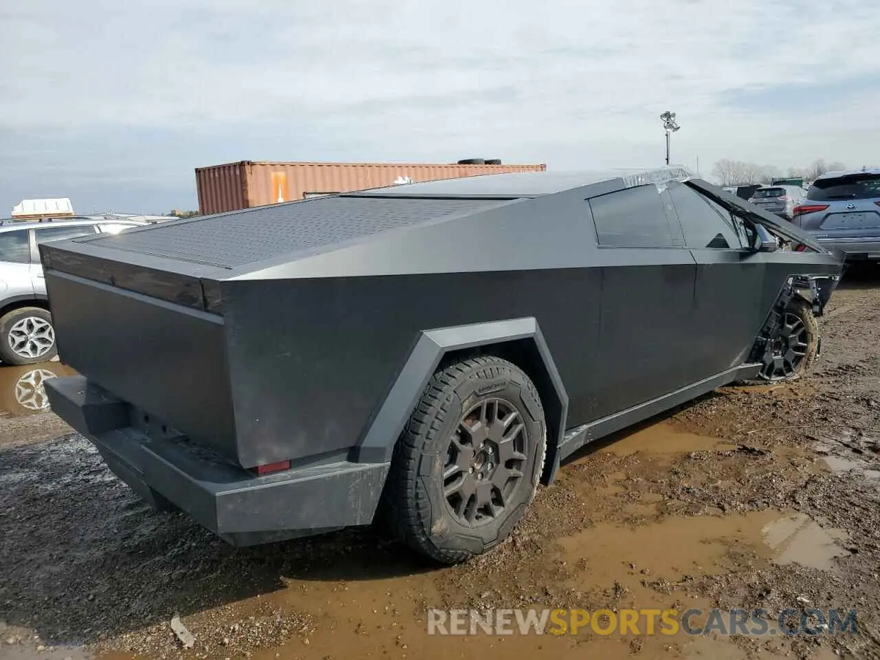 3 Photograph of a damaged car 7G2CEHEE6RA036074 TESLA CYBERTRUCK 2024