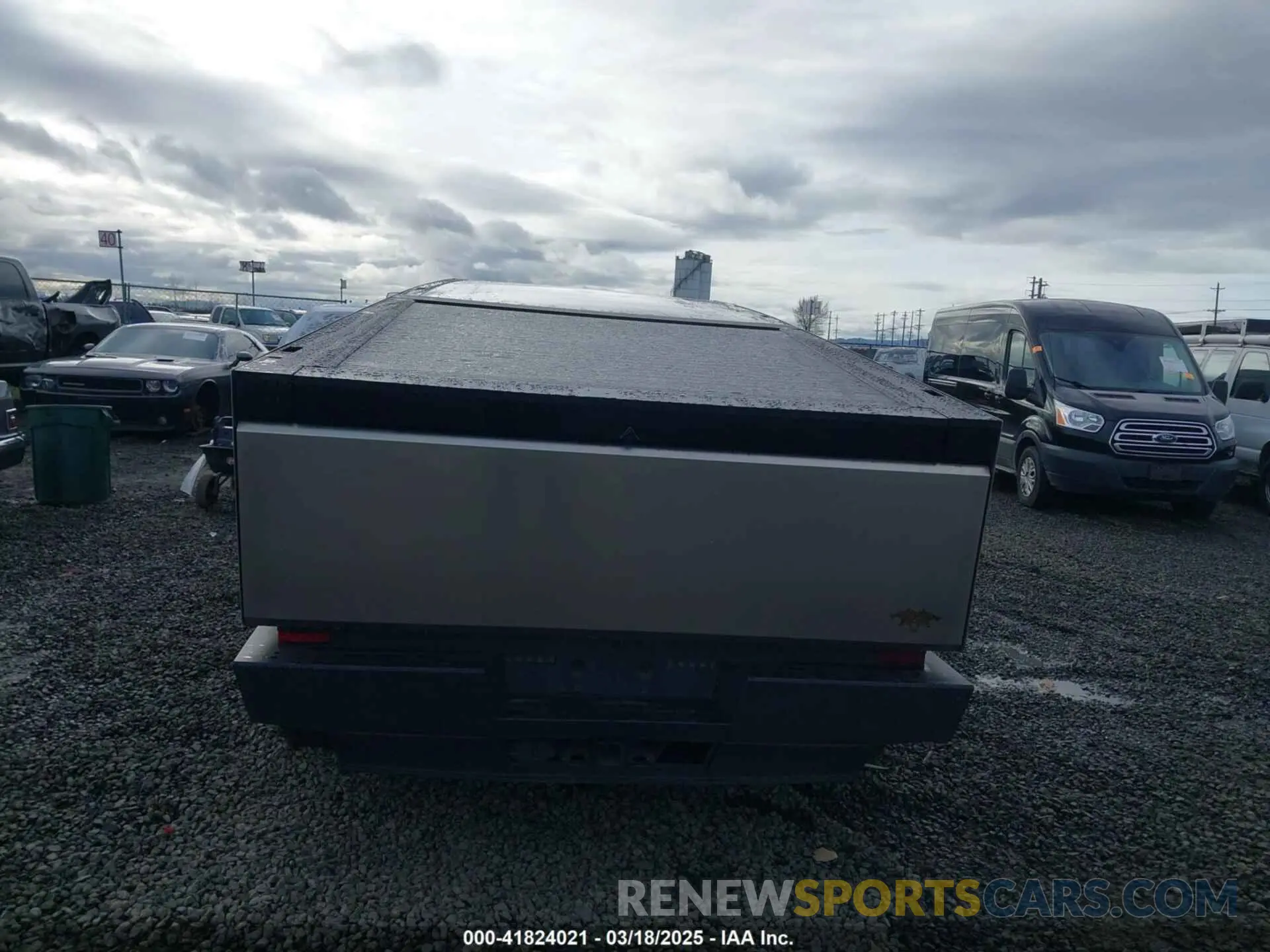 15 Photograph of a damaged car 7G2CEHEE7RA012835 TESLA CYBERTRUCK 2024