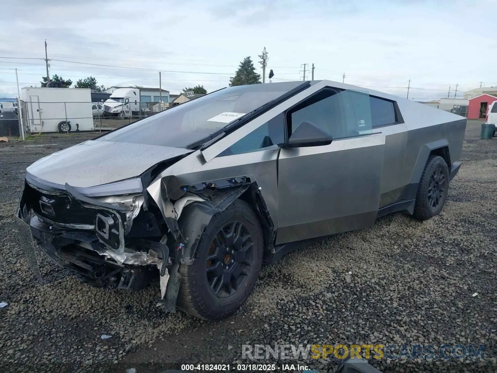 2 Photograph of a damaged car 7G2CEHEE7RA012835 TESLA CYBERTRUCK 2024