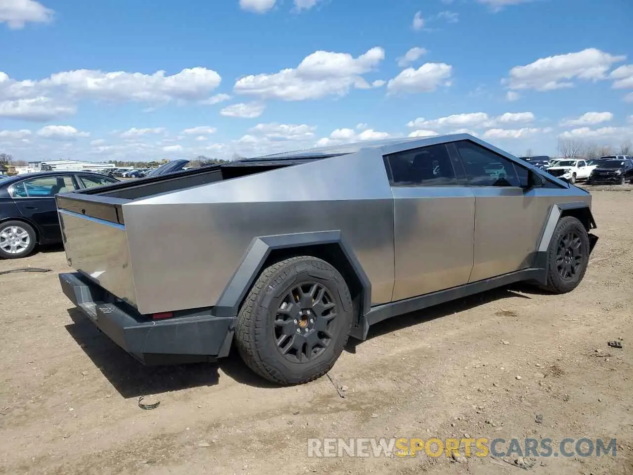 3 Photograph of a damaged car 7G2CEHEE7RA020272 TESLA CYBERTRUCK 2024