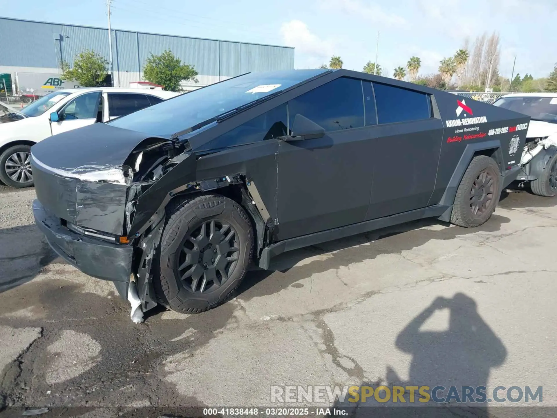 2 Photograph of a damaged car 7G2CEHEE9RA027756 TESLA CYBERTRUCK 2024