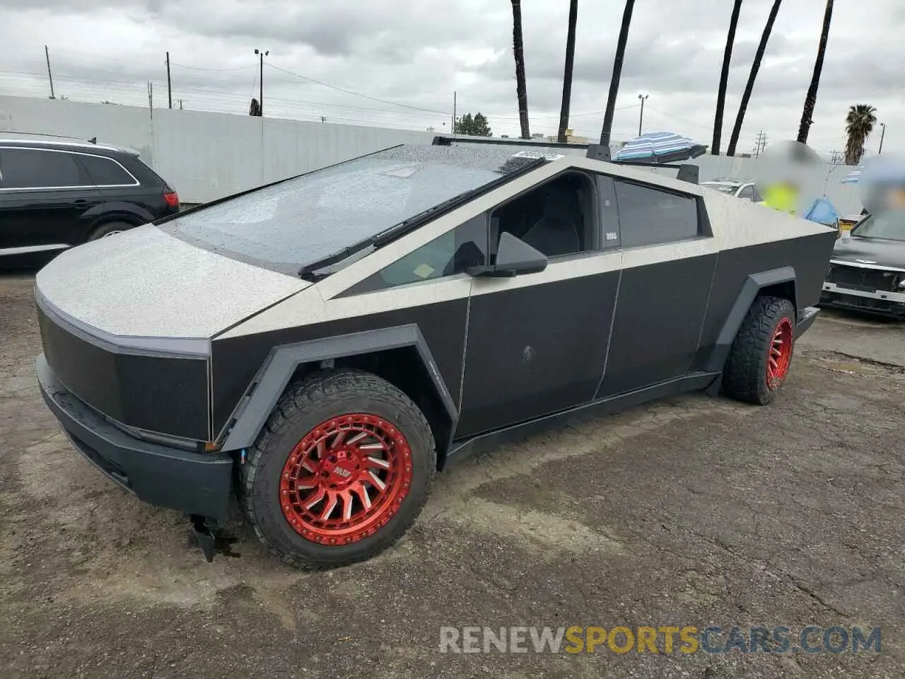 1 Photograph of a damaged car 7G2CEHEEXRA017091 TESLA CYBERTRUCK 2024