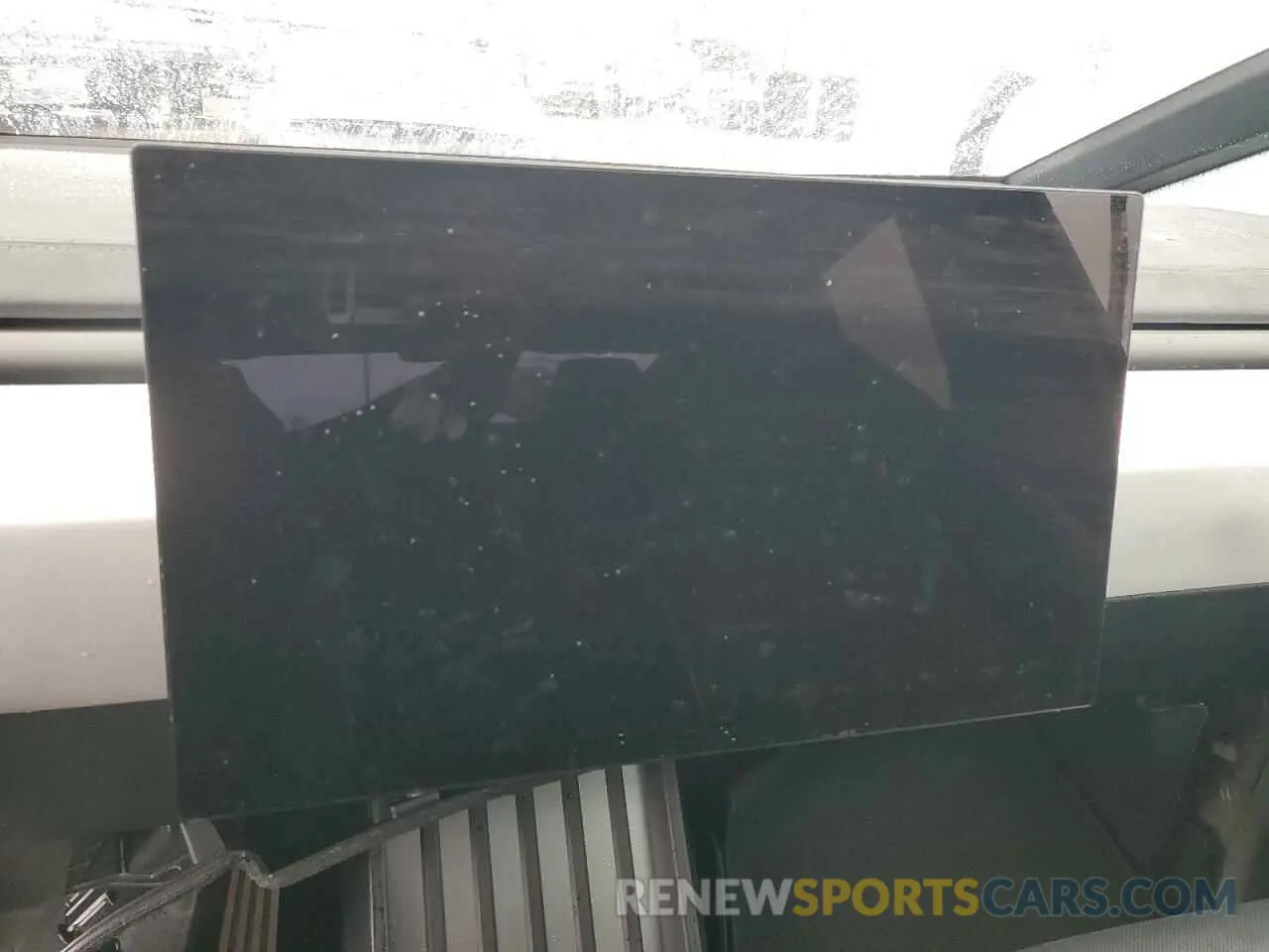 9 Photograph of a damaged car 7G2CEHEEXRA017091 TESLA CYBERTRUCK 2024