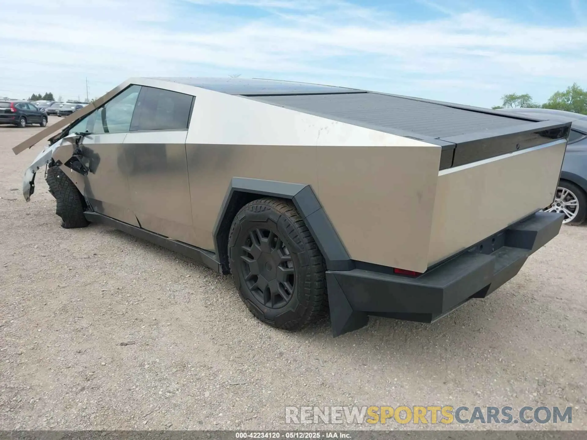 3 Photograph of a damaged car 7G2CEHEEXRA024834 TESLA CYBERTRUCK 2024