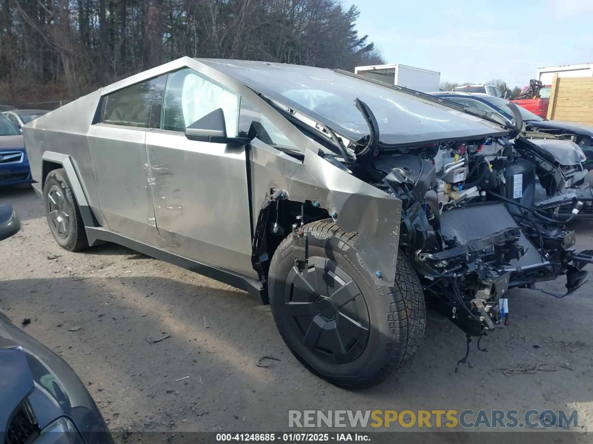 1 Photograph of a damaged car 7G2CEHEEXRA034683 TESLA CYBERTRUCK 2024
