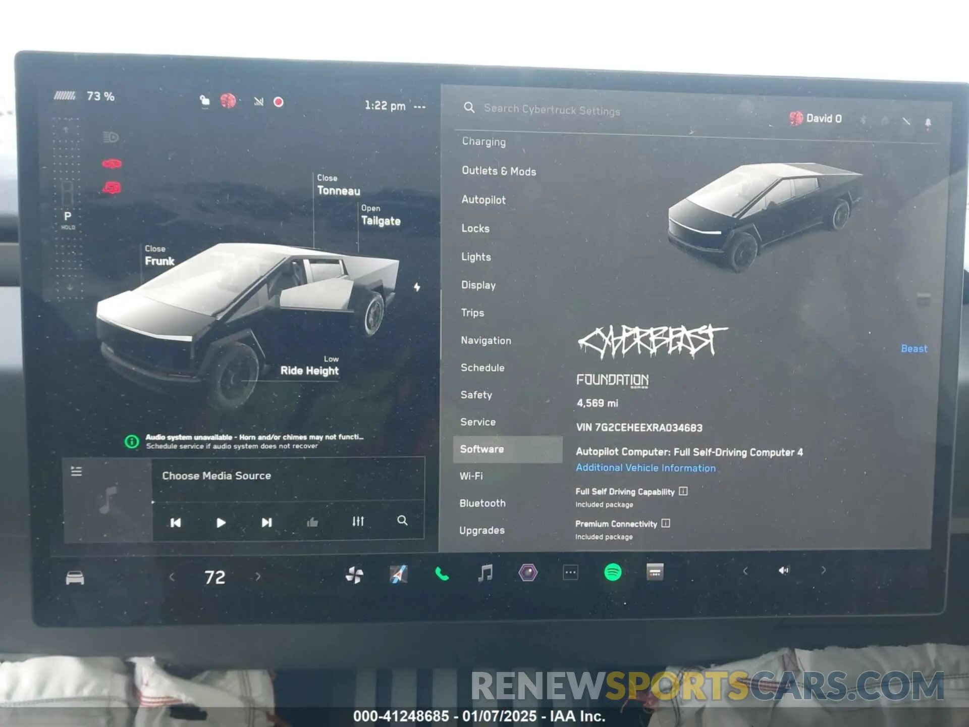 16 Photograph of a damaged car 7G2CEHEEXRA034683 TESLA CYBERTRUCK 2024
